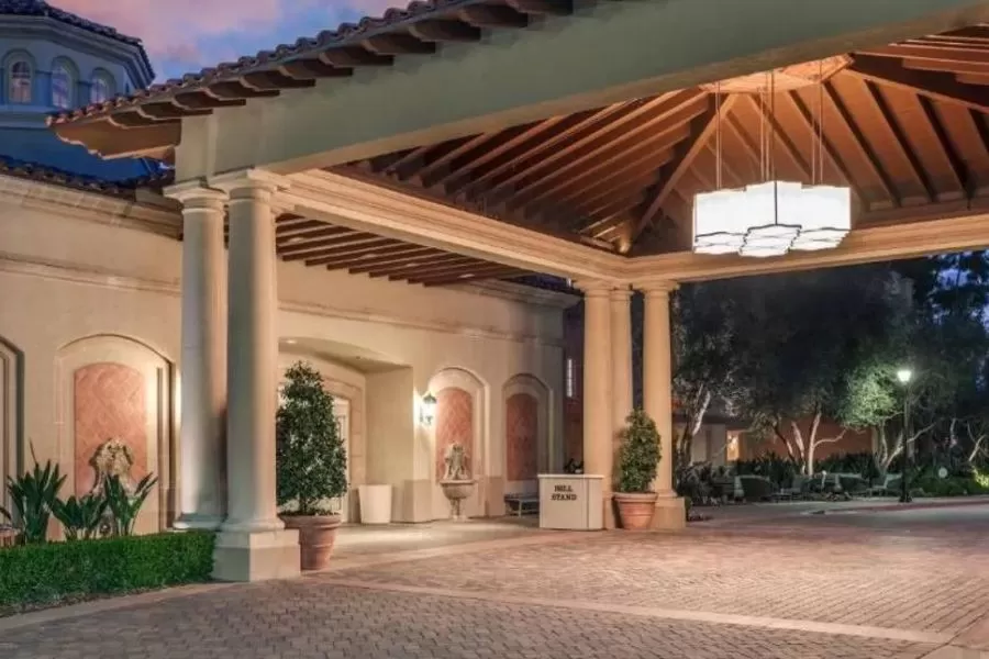 Why Choose Marriott’s Newport Coast Villas for Your Next Vacation? Oceanfront view of Marriott’s Newport Coast Villas California